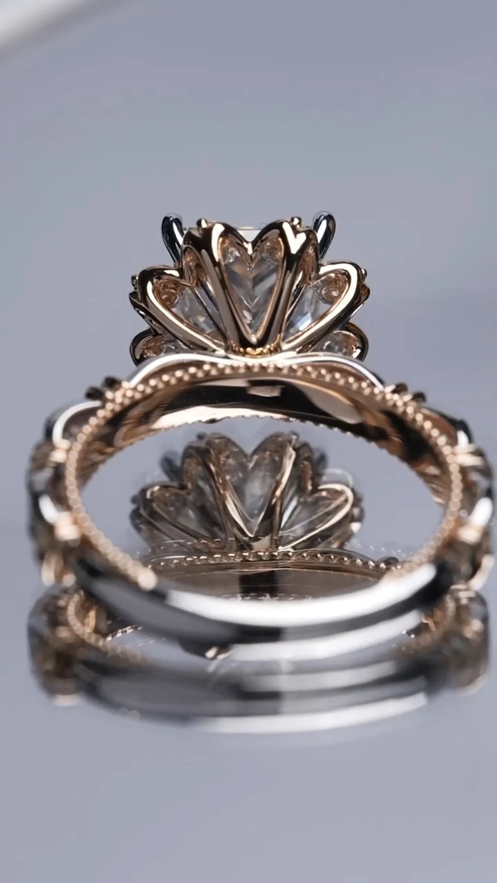 New Arrived Flower Design Princess Cut Engagement Ring